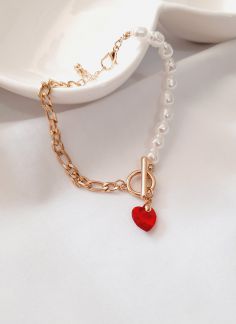 دستبند زنجیری آویزدار قلب کریستالی مروارید و زنجیر فیگارو - چند رنگ