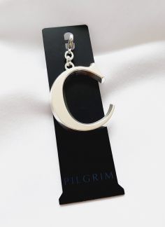 آویز قفل دار بلند حرفC نقره ای